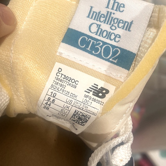 New IN BOX! New Balance CT302 in white/natural/baby pink - Picture 4 of 10